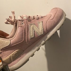 Soft pink new balance 574  (used size 7.5 )